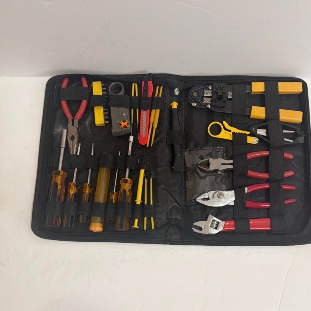 Modware 18 Piece Technician Tookkit Screwdrivers pliers wire cutters